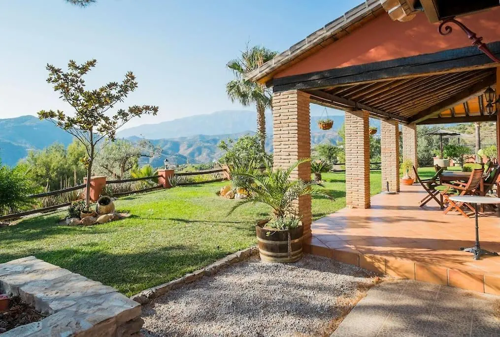 Villa El Pino: With Private Pool Sayalonga Spain