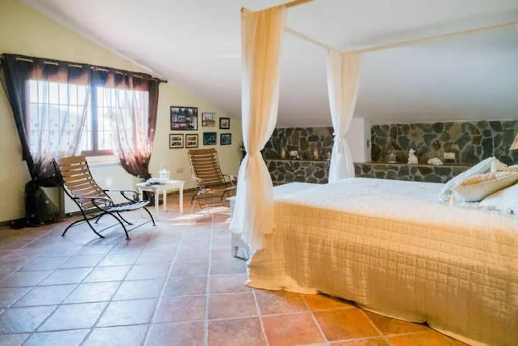 Villa El Pino: With Private Pool Sayalonga